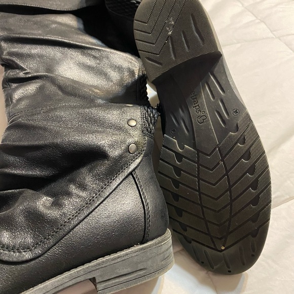 Black Leather Baretrap Boots - Picture 2 of 4